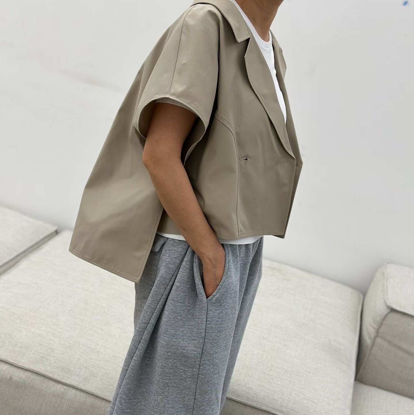 LE19 / IRREGULAR HEM DOUBLE BREASTED VEST