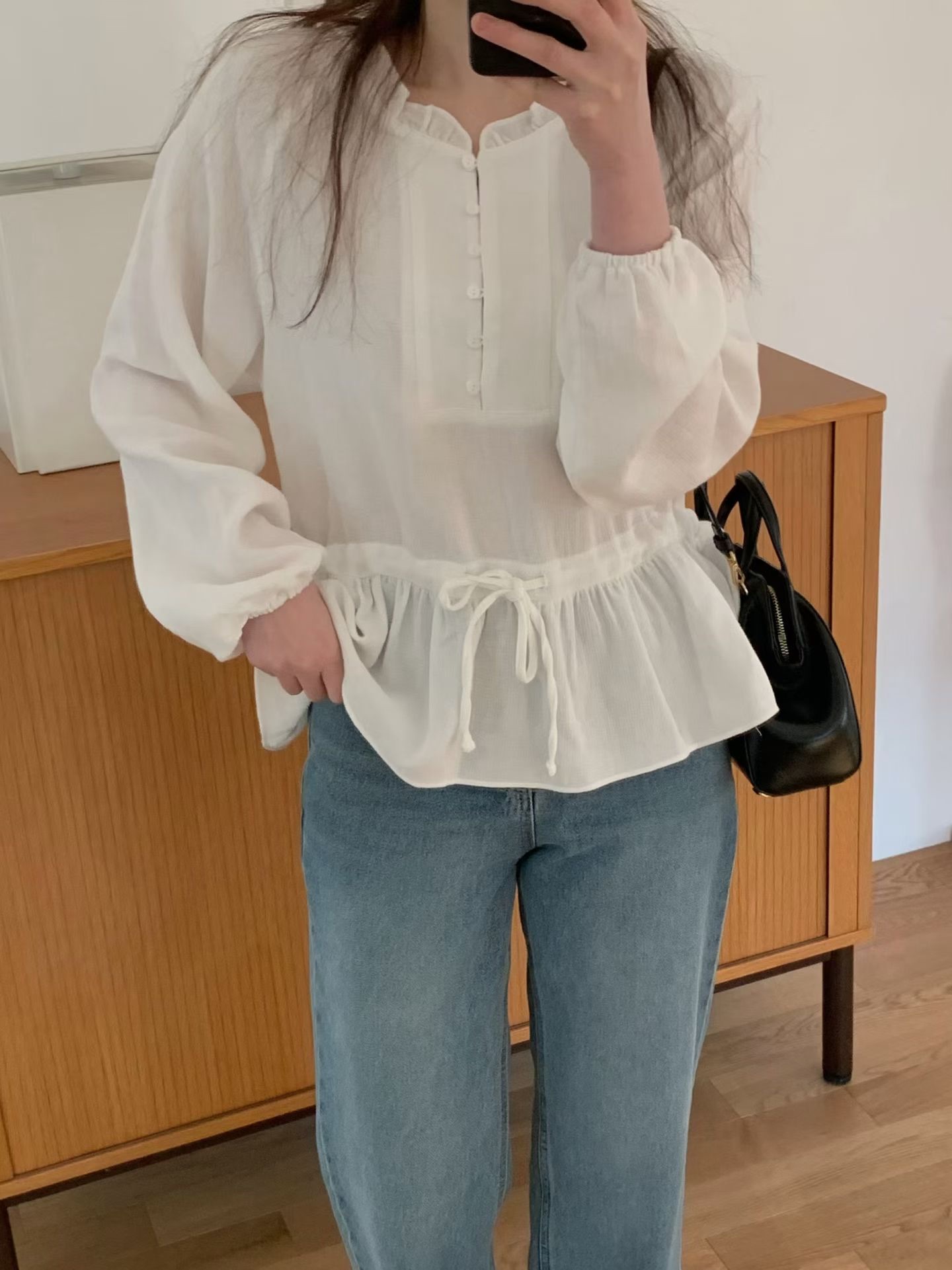 JU08 / RUFFLES NECKLINE DRAWSTRING BLOUSON