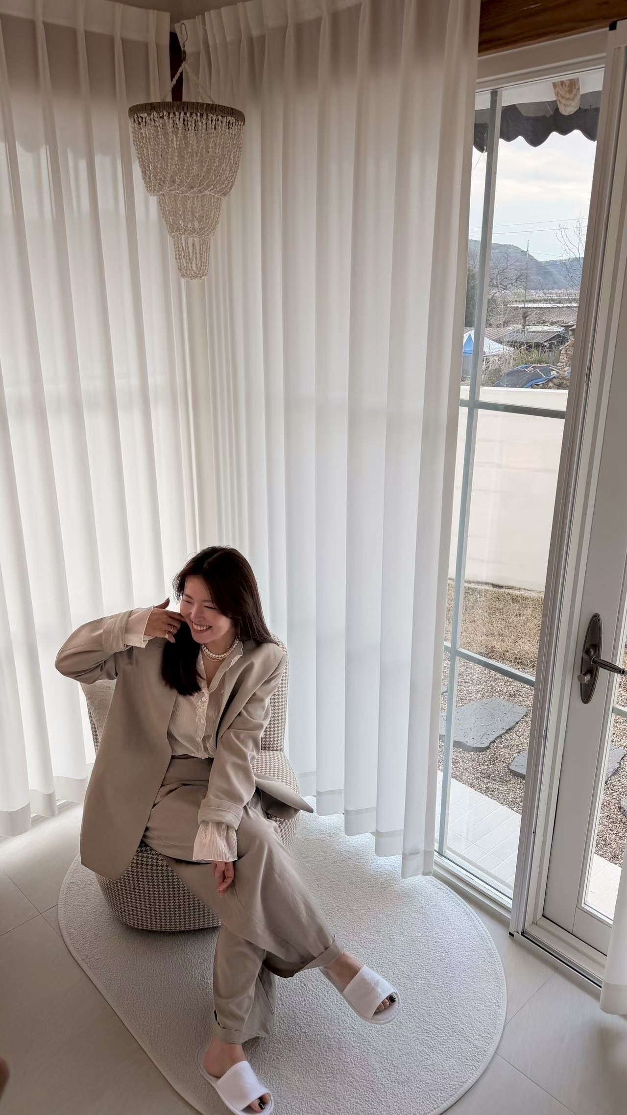 DA28 / BUTTONLESS OPEN COLLAR BLAZER