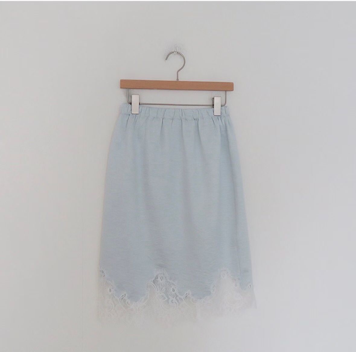 TS14 / ELASTIC BANDING SATIN/LACE MIDI SKIRT