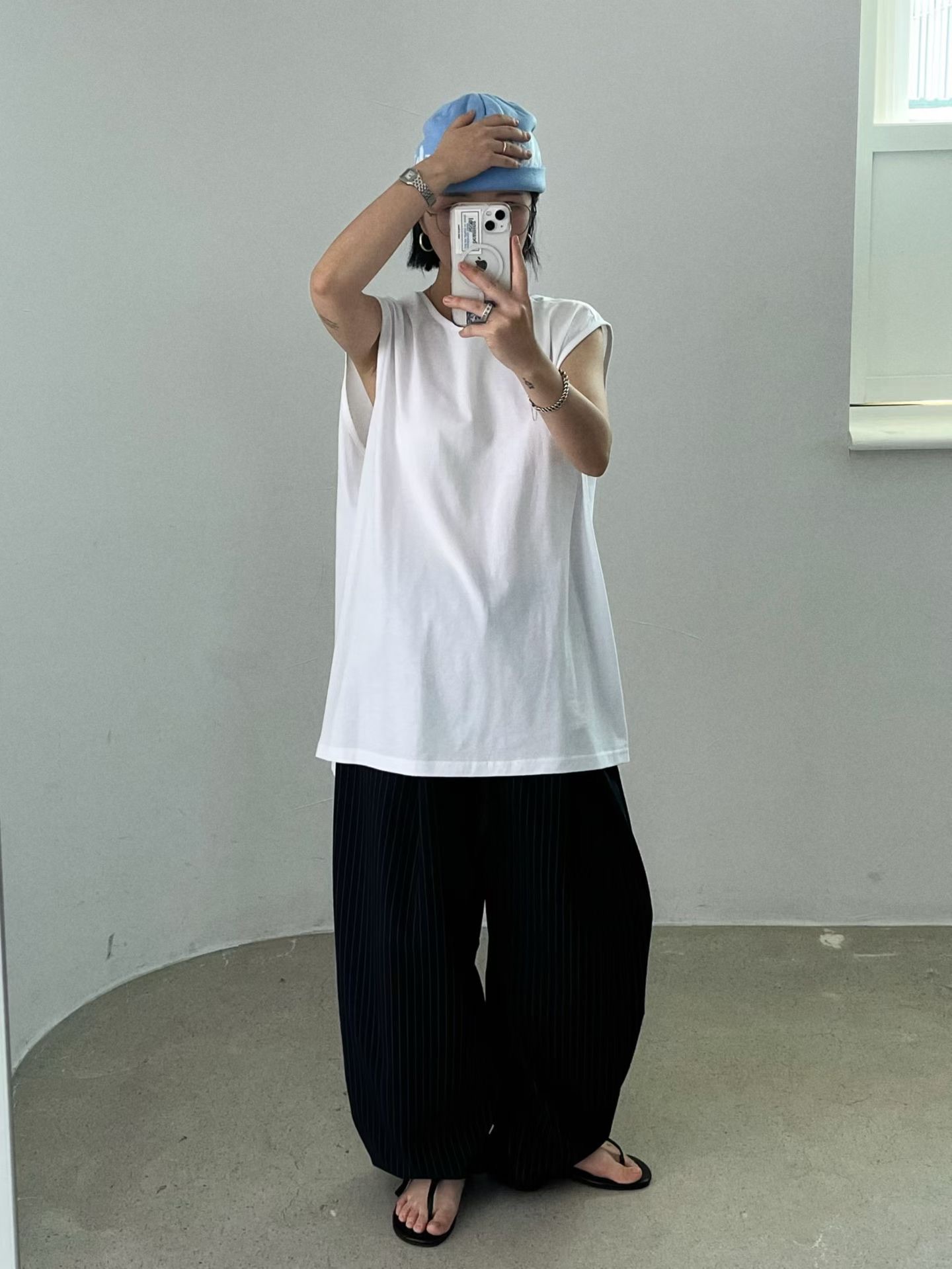 PG19 / OPEN LOW BACK TANK TOP