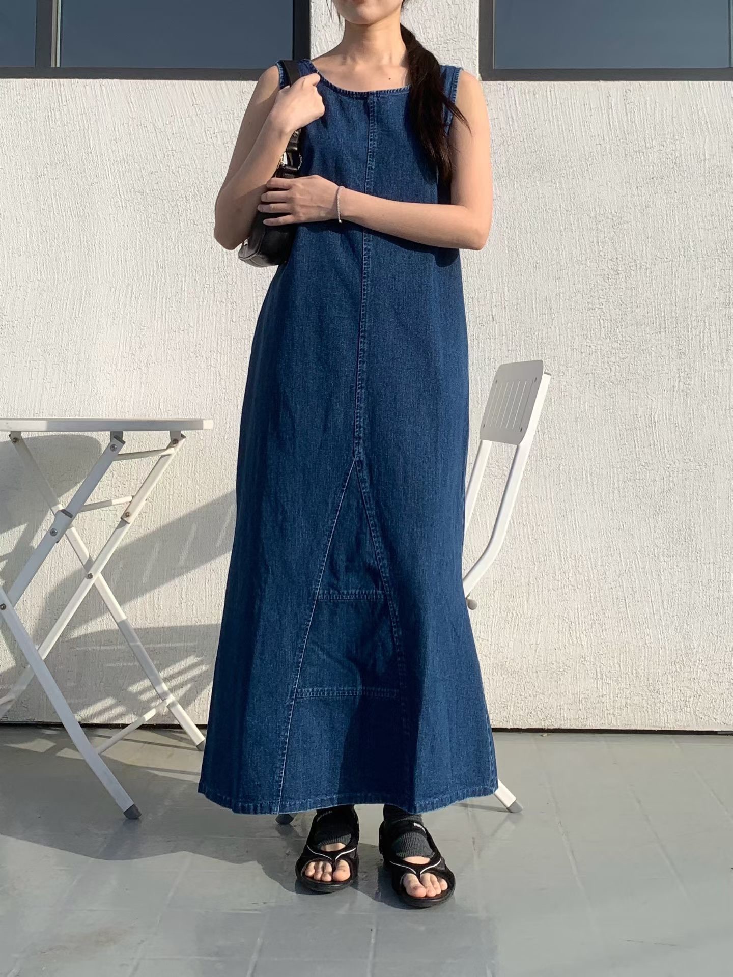 PG27 / SLEEVELESS POCKET DENIM DRESS