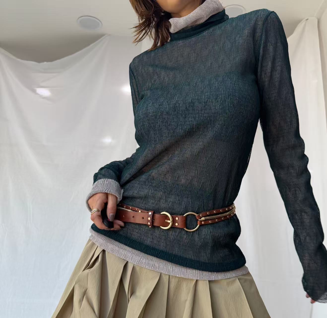 PT24 / HIGH NECK LAYERING MESH TOP