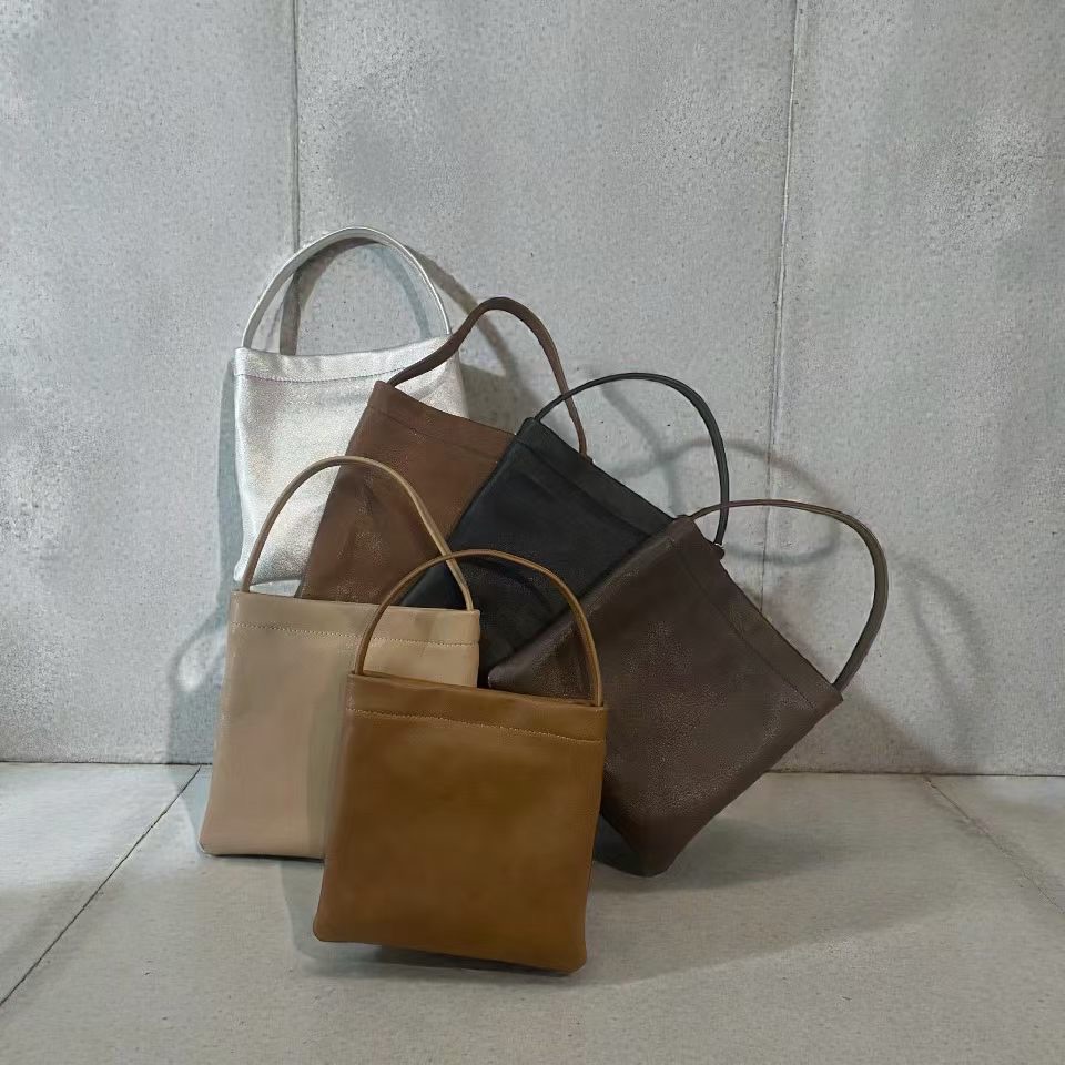 LP02 / TWO-WAYS MINI BAG WITH CHAIN SLING