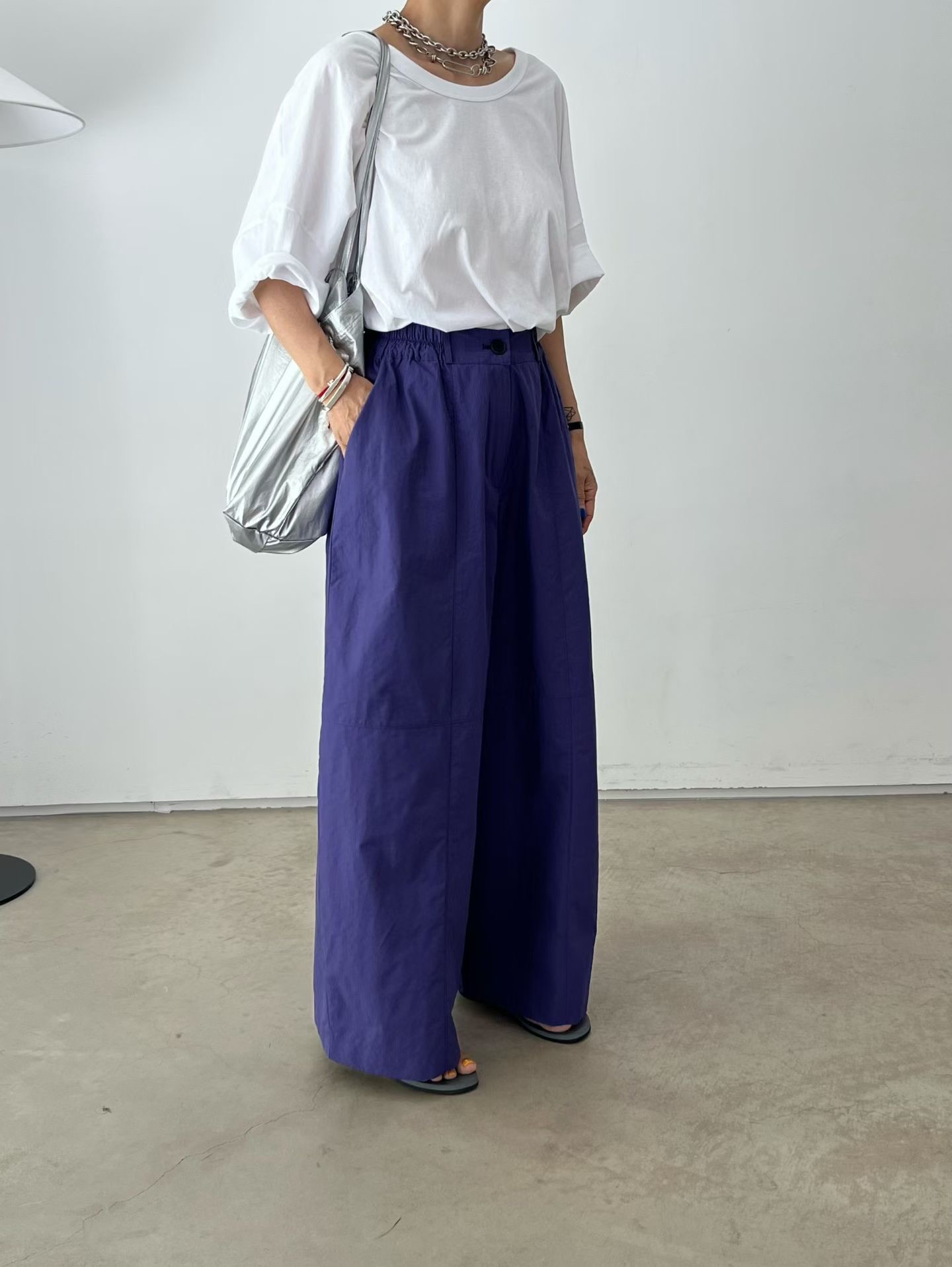 VN23 / BANDED WAIST STRAIGHT LEGGED TROUSERS
