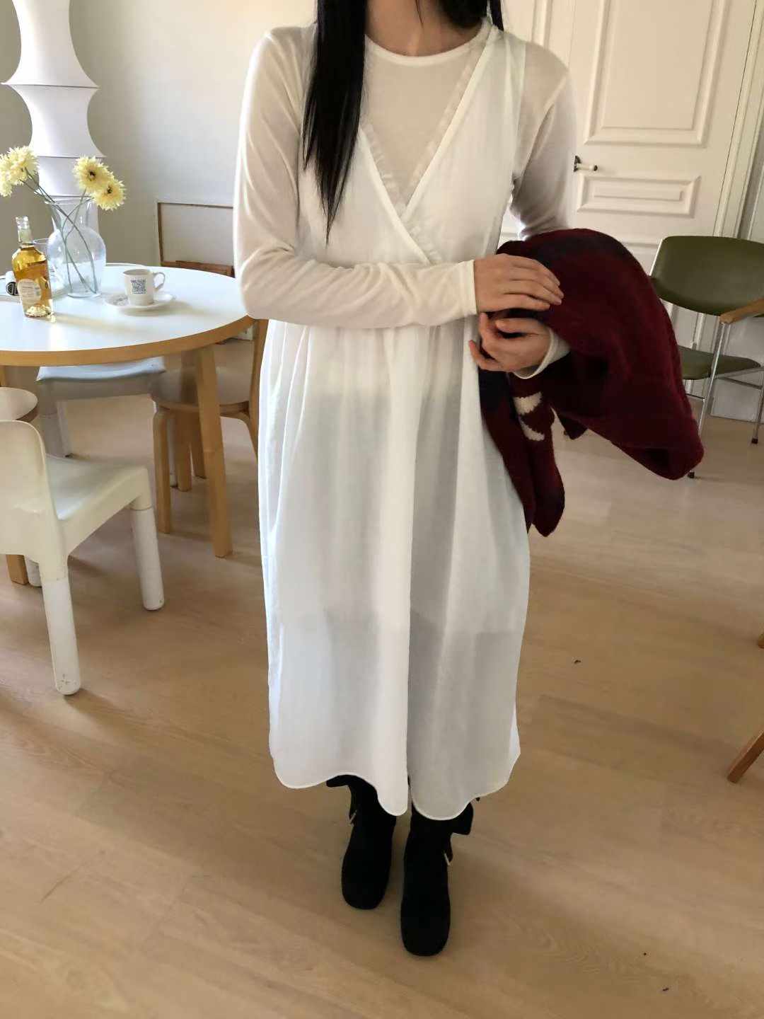 DORCIE V-NECK LACE PIPING PINAFORE DRESS