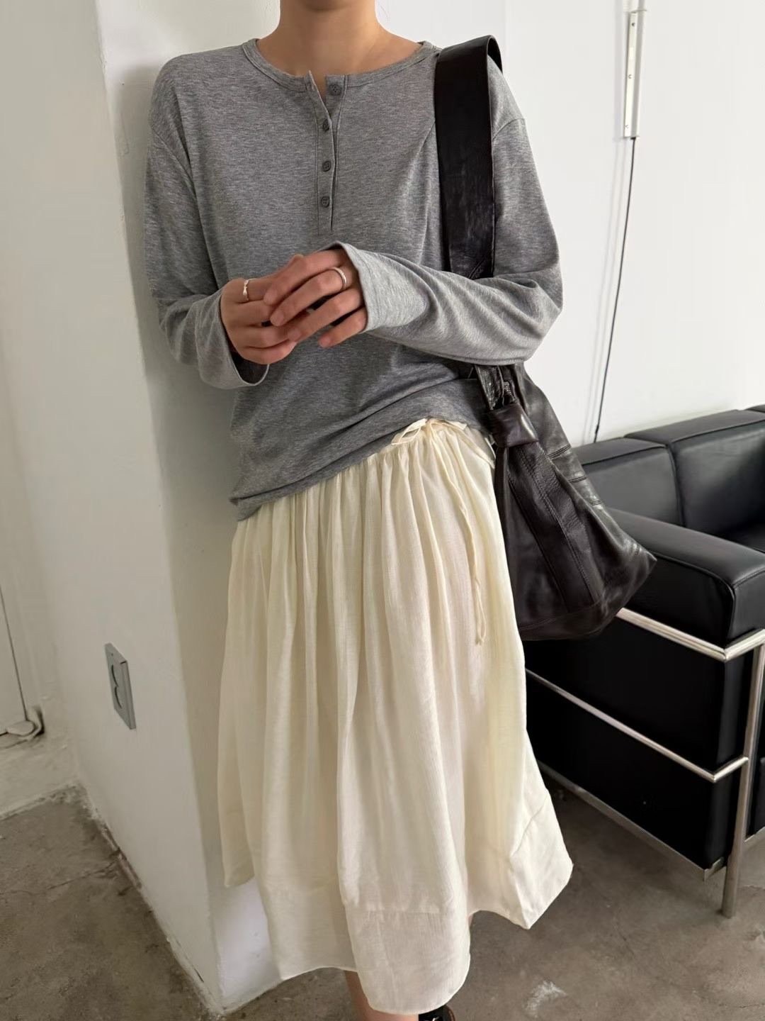 DINNIE HENLEY BUTTONS LONG SLEEVES TEE