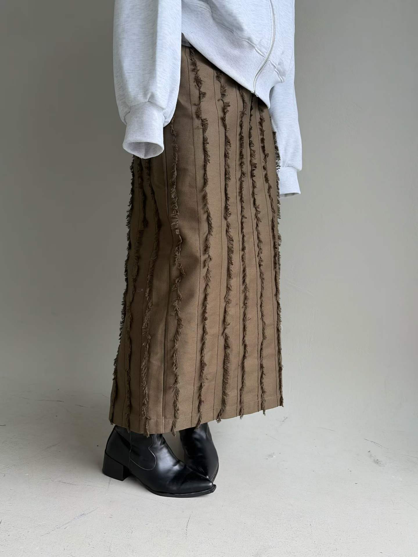 FILIZ TESSEL TRIM DETAIL SKIRT
