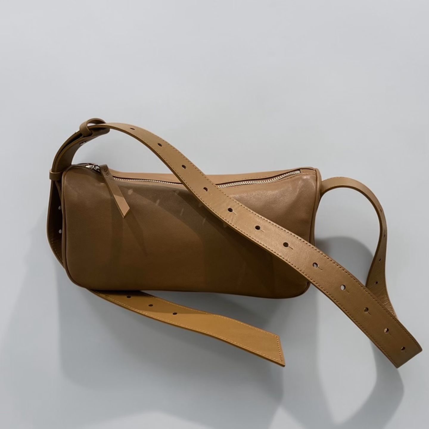 LP13 / ADJUSTABLE RECTANGULAR SIDE SLING BAG