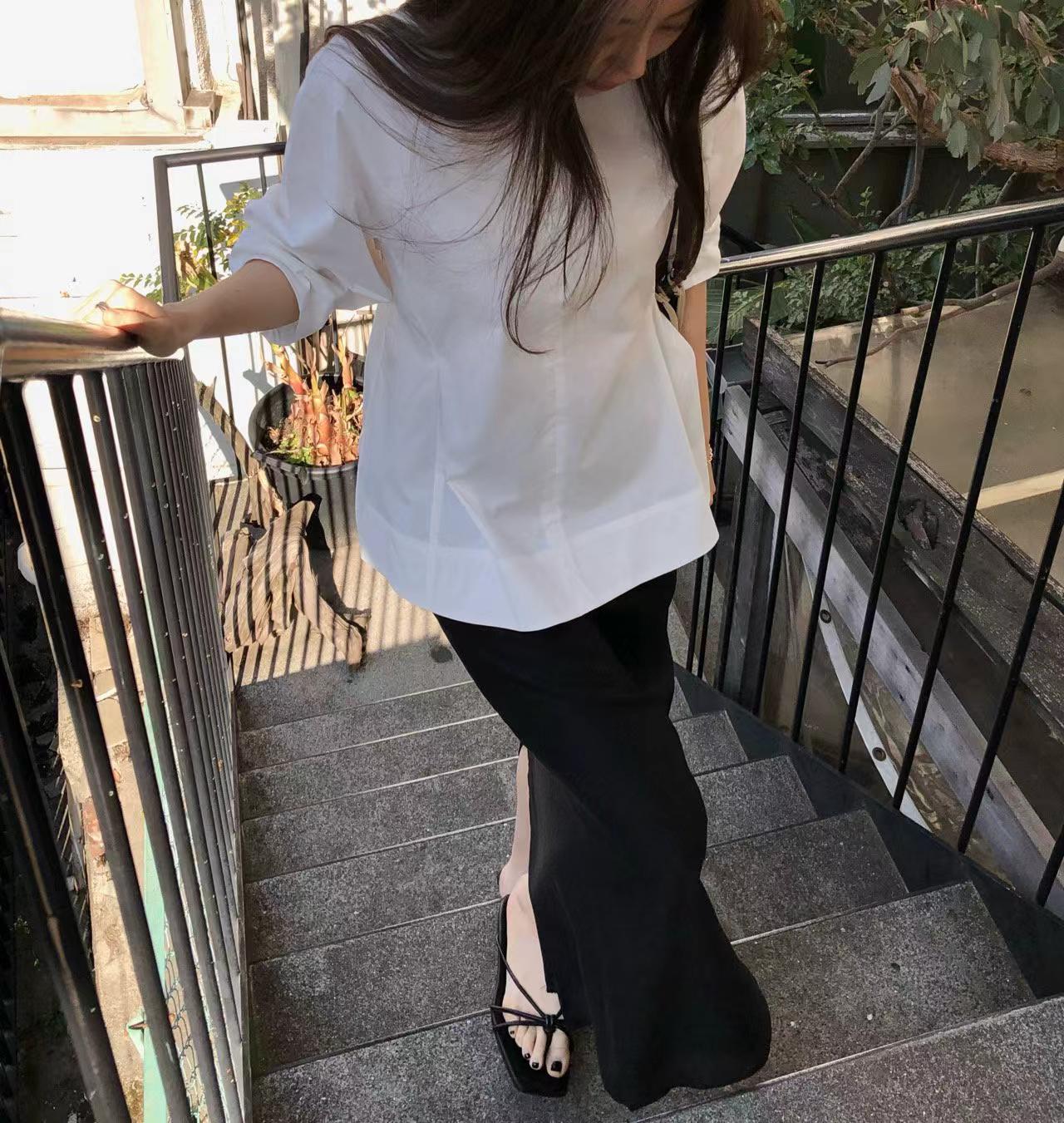 EVREN VOLUME FLARED BLOUSE