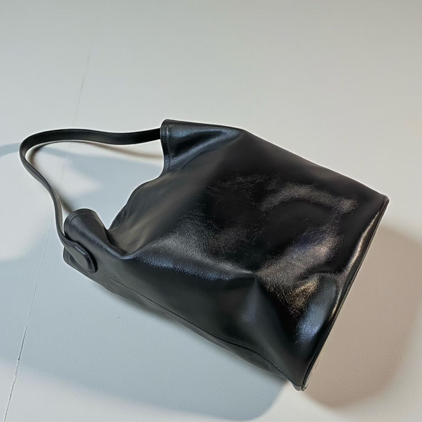 LP12 / LONG BUCKET BAG