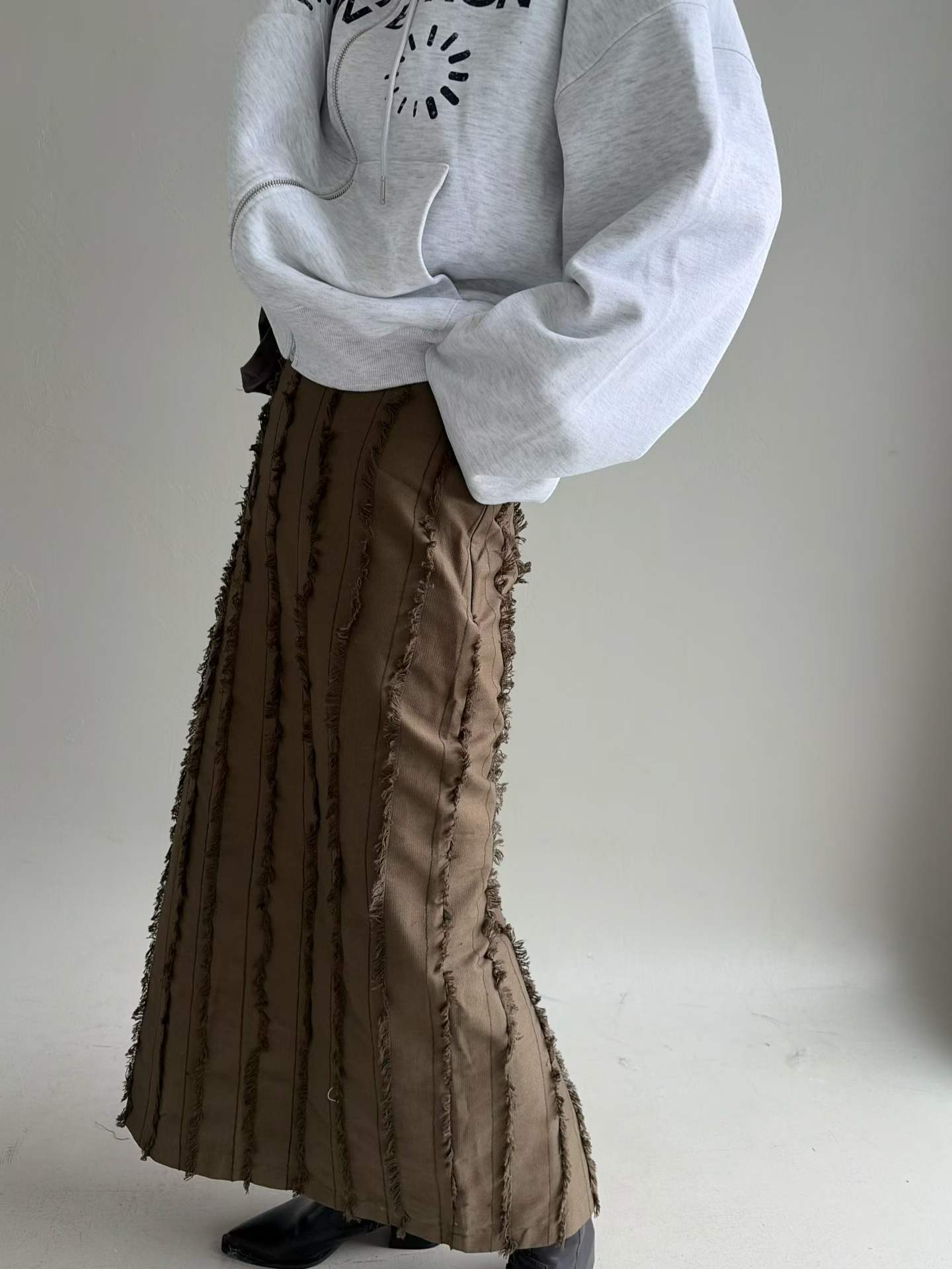 FILIZ TESSEL TRIM DETAIL SKIRT