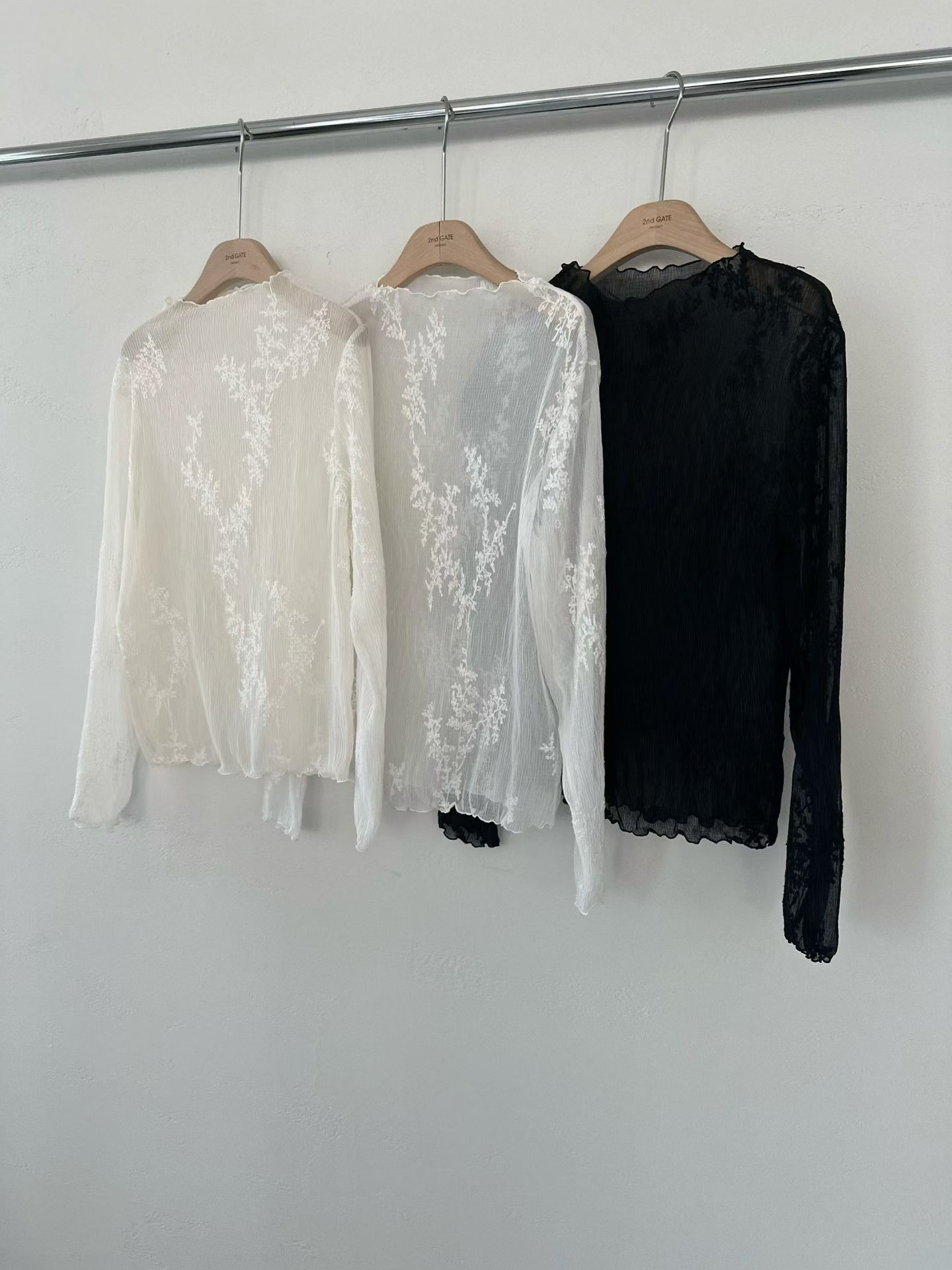 GT03 / Embroidered Semi-Sheer Top