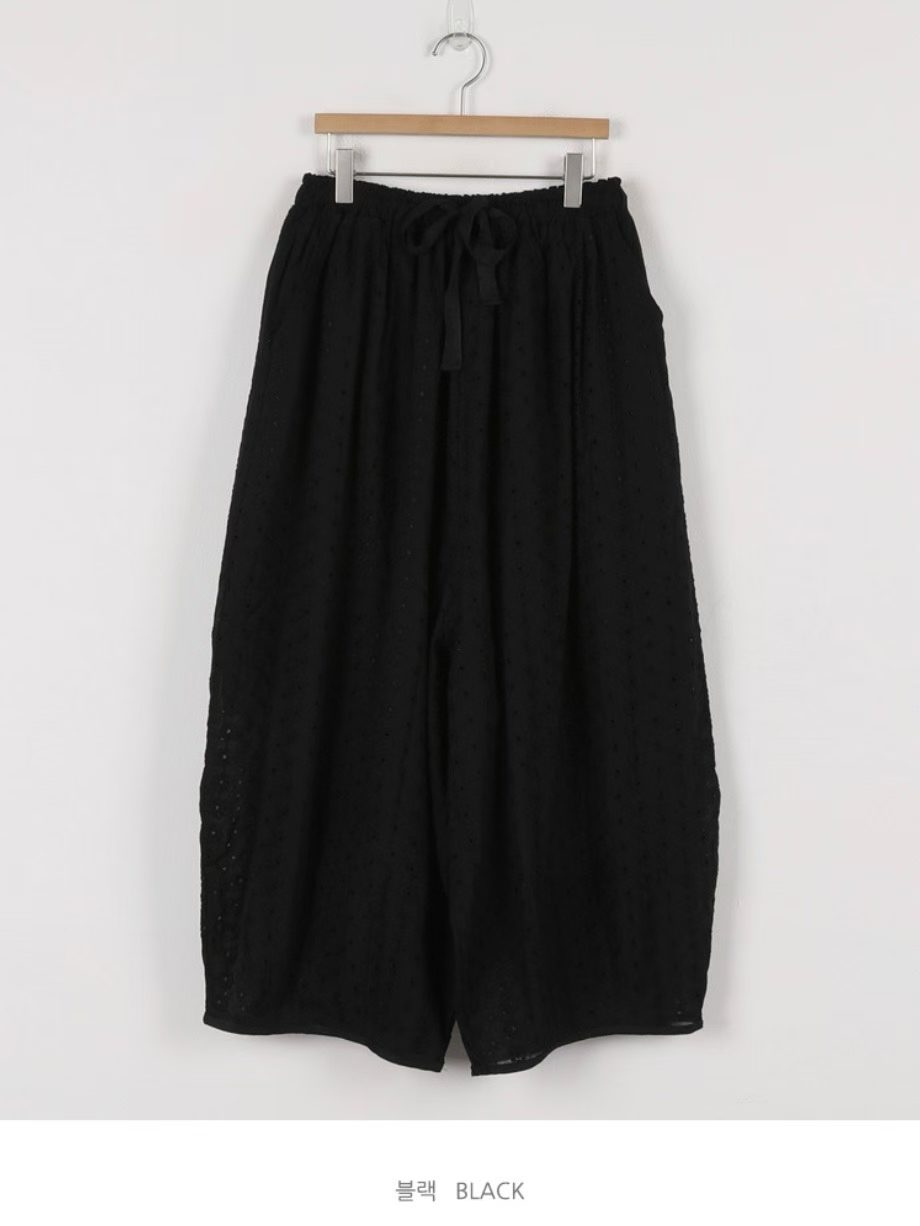 FLOSSIE EYELET BUBBLE PANTS