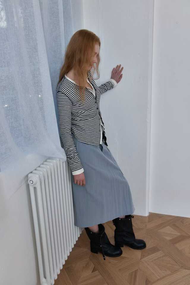 DOTTIE OVERLAP DETAIL MIDI SKIRT