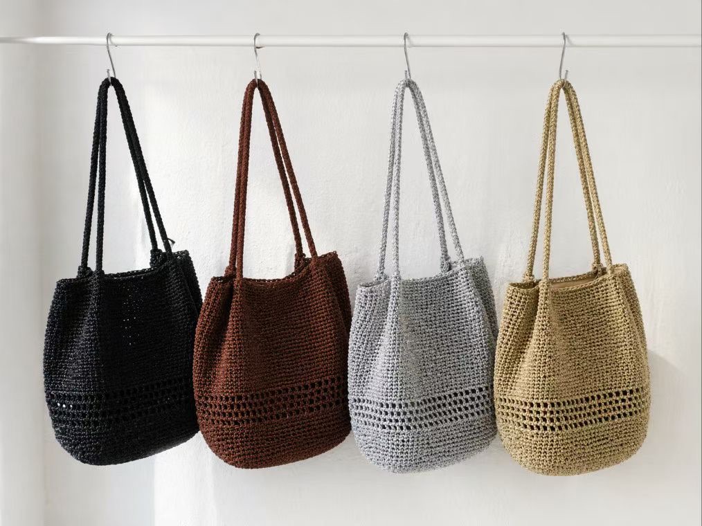 PG15 / SUMMER WOVEN SLING BAG