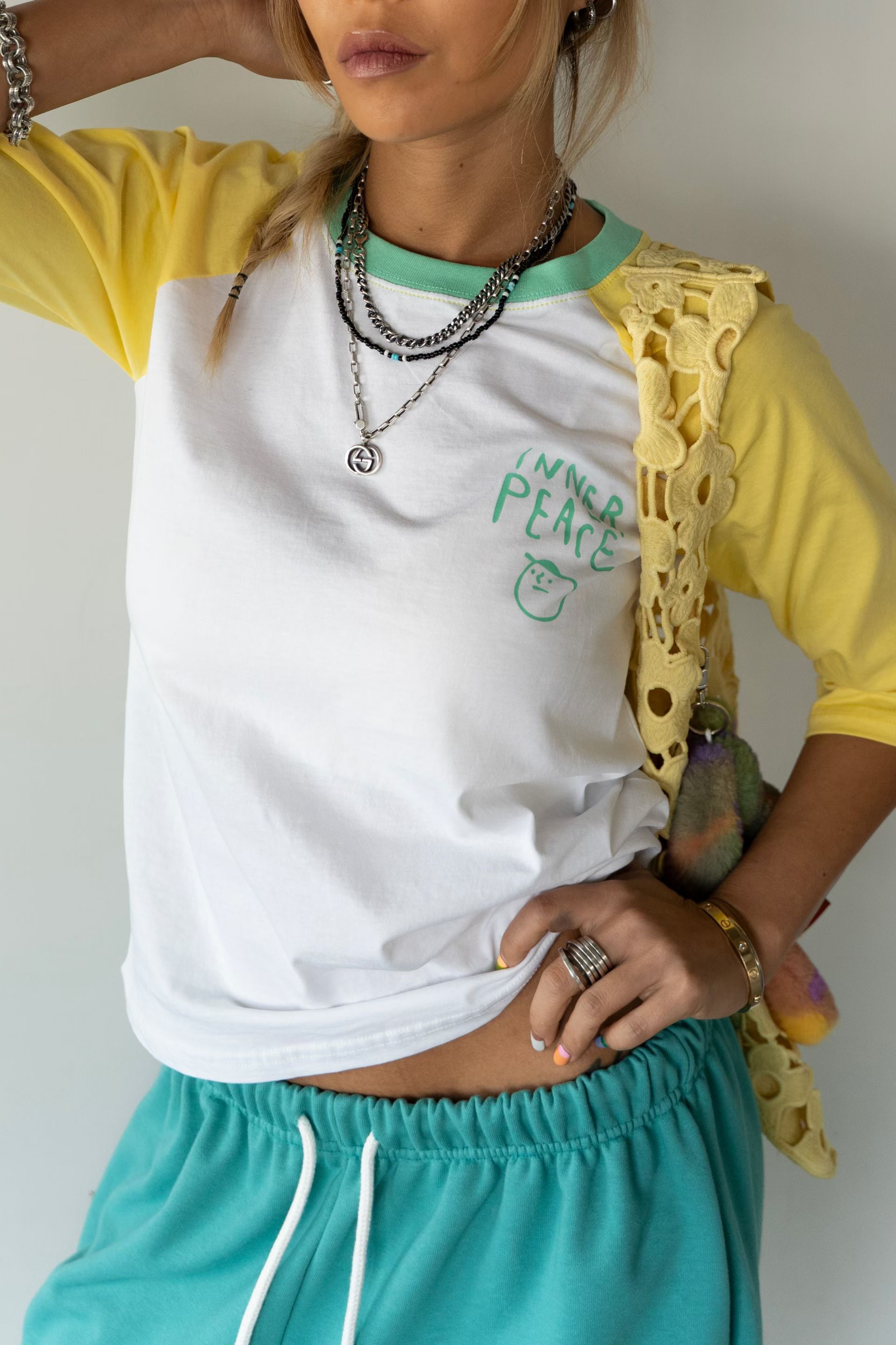 T190426/INNER PEACE COLOUR-BHLOCK TEE 