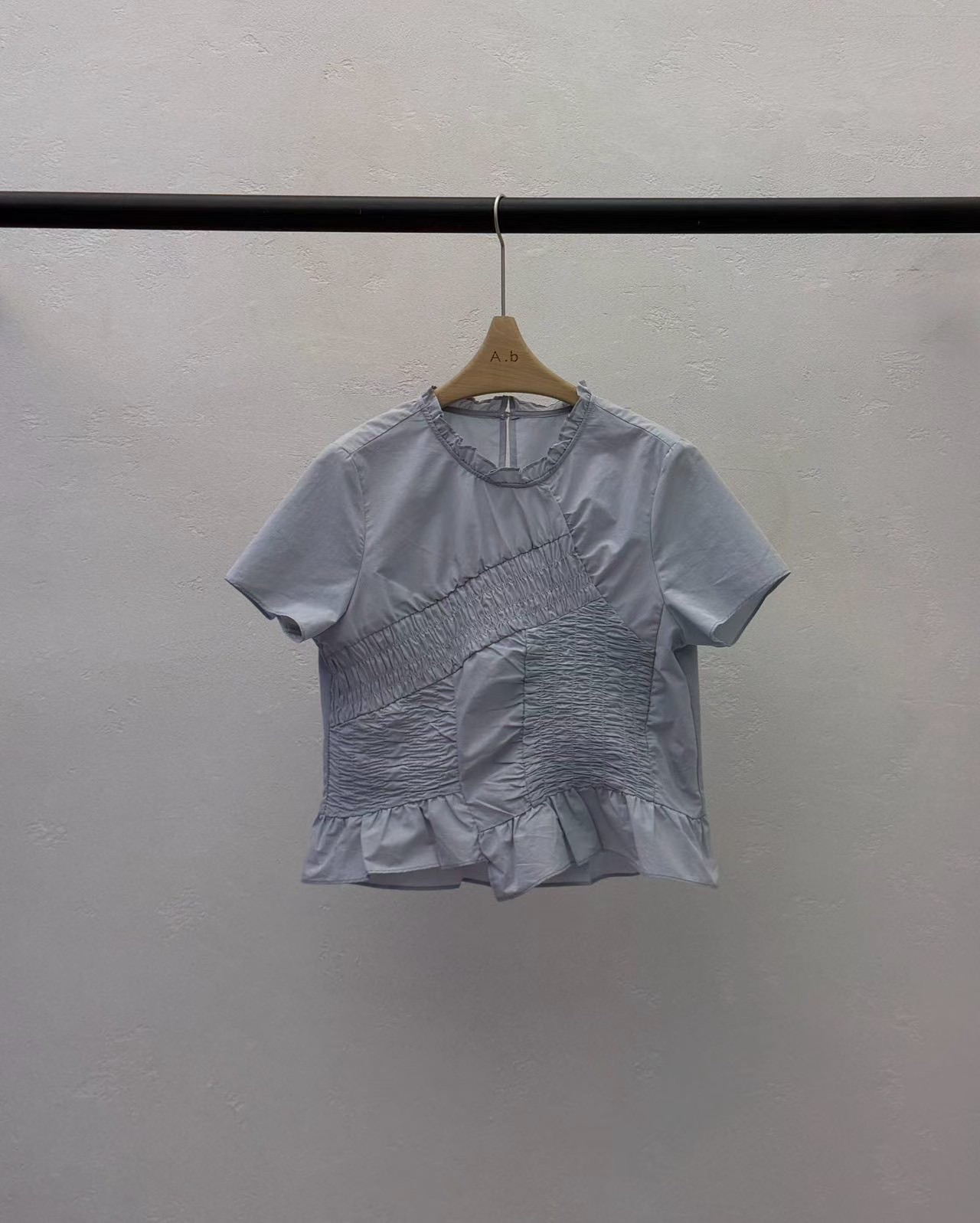 KF30 / RUCHING DETAILS TOP