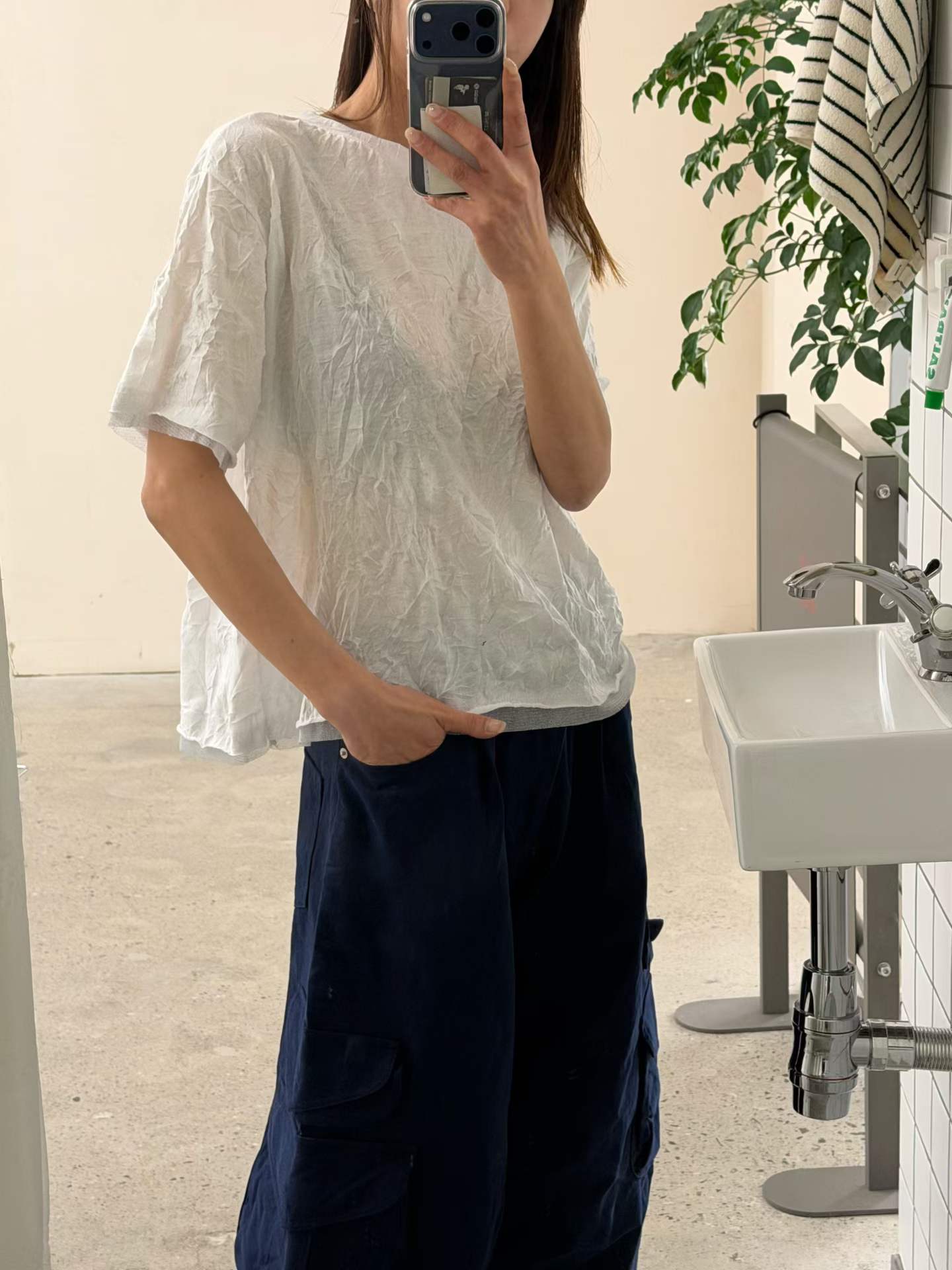ELYSE GAUZE TRIM CRINKLE TOP