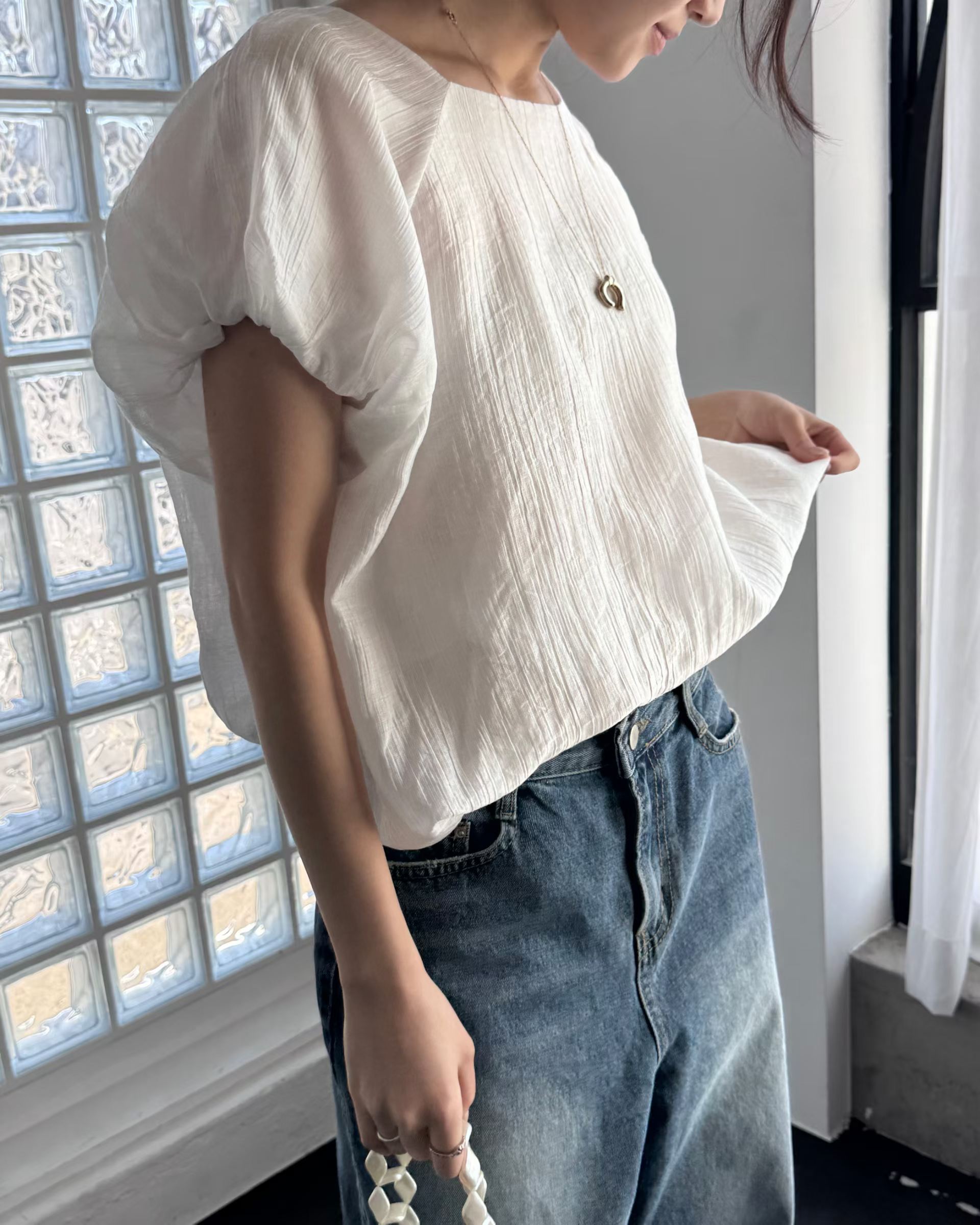 ELARA BUBBLE CAP SLEEVES TOP