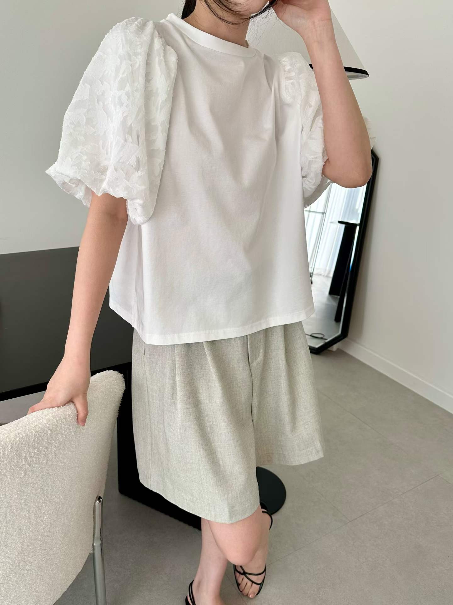 ESTELLA LACE PUFFY SLEEVES TOP
