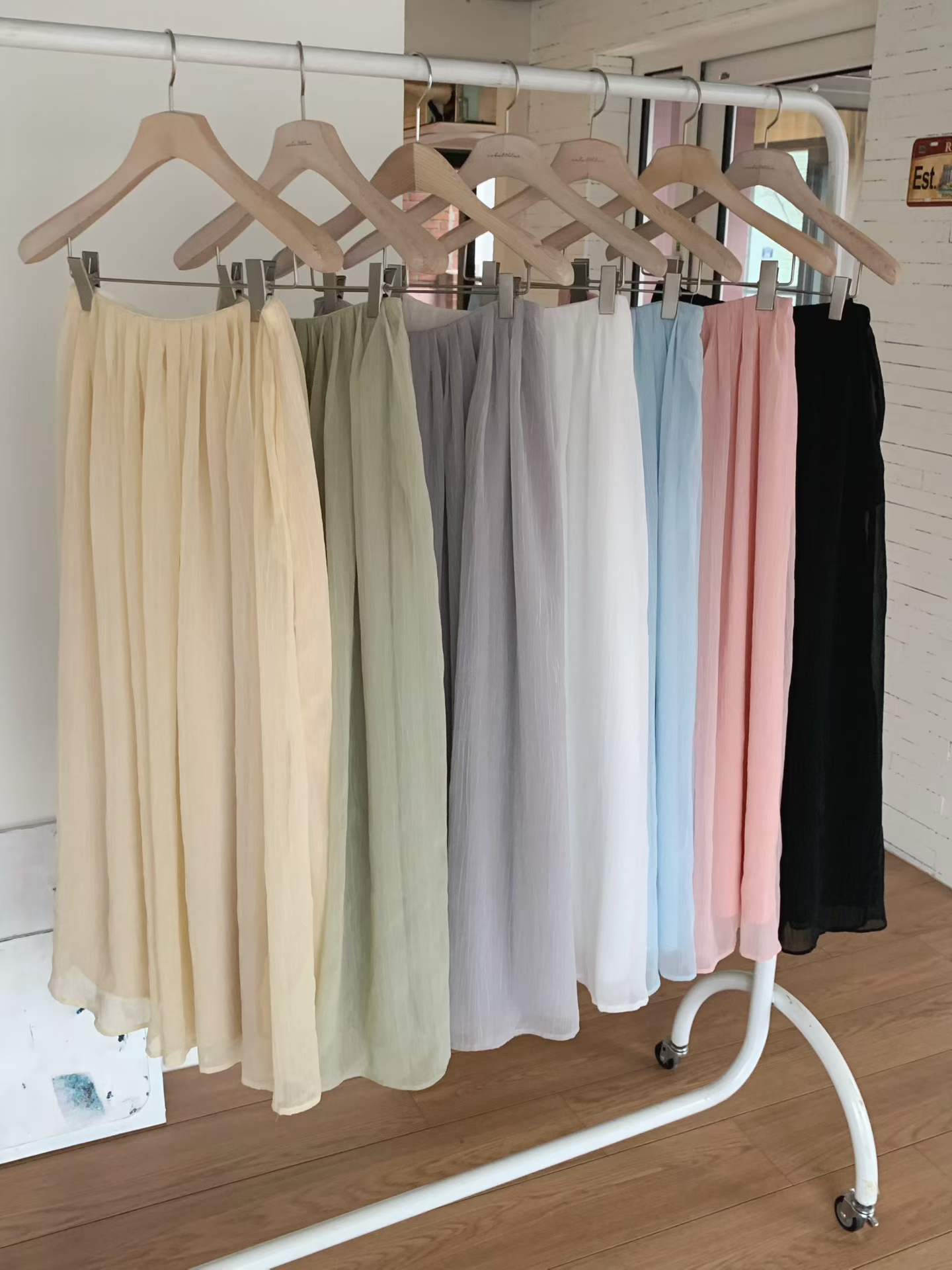 EMERALD FLOWY GAUZE SKIRT