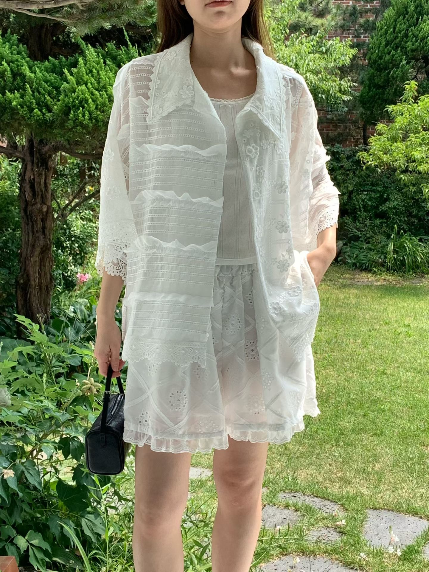 RT06 / MIXED RUFFLE LACE OUTER SHIRT