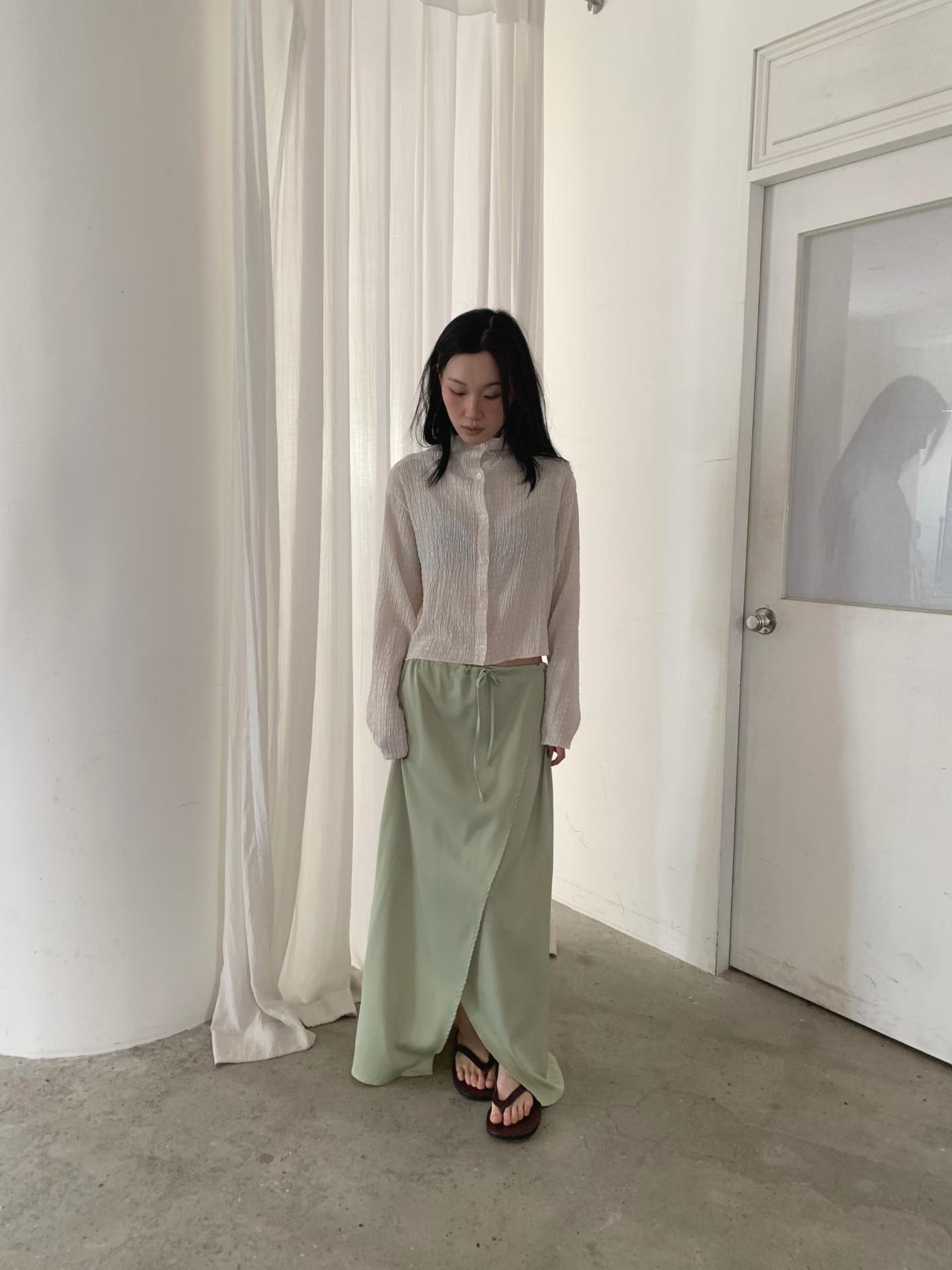 FAYE OPEN SPLIT SILKY SKIRT