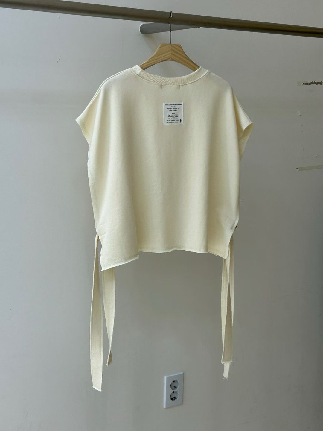 KL17 / SIDE-TIE LAYERING VEST