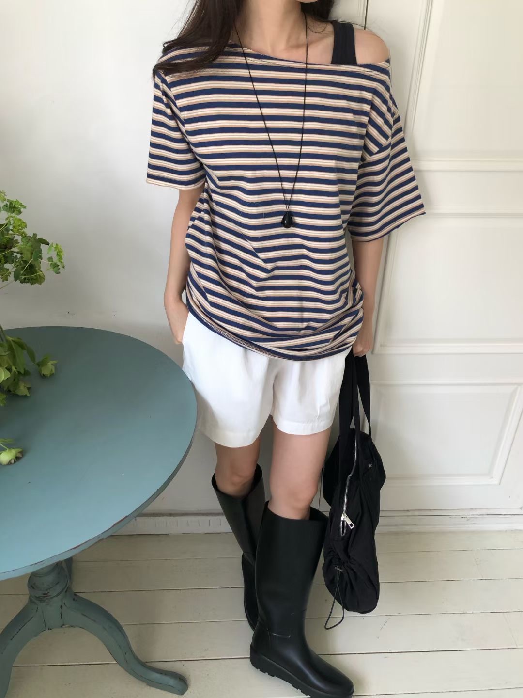 FG06 / WIDE NECKLINE STRIPE TEE