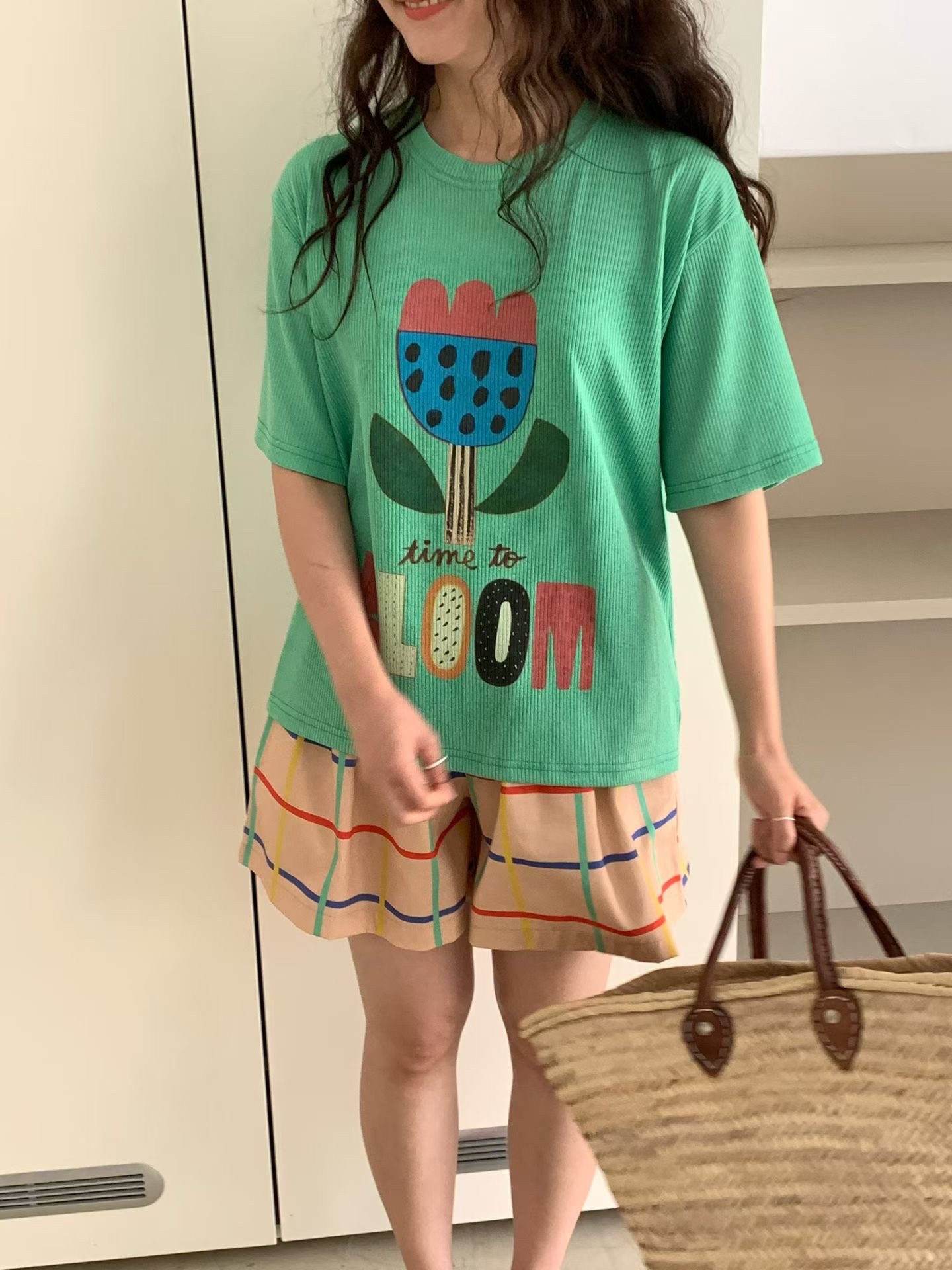 RT16 / "TIME TO BLOOM" FLOWER TEE