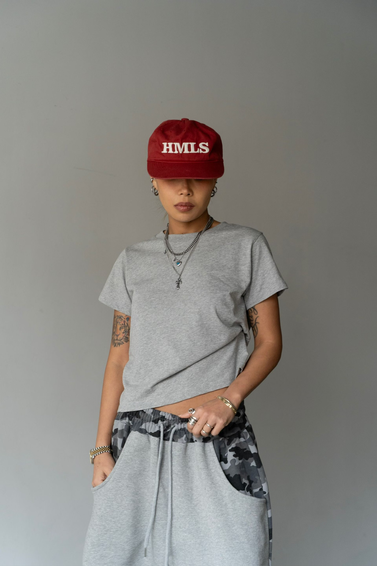 FG31 / SHORT SLEEVES CREW NECK TEE