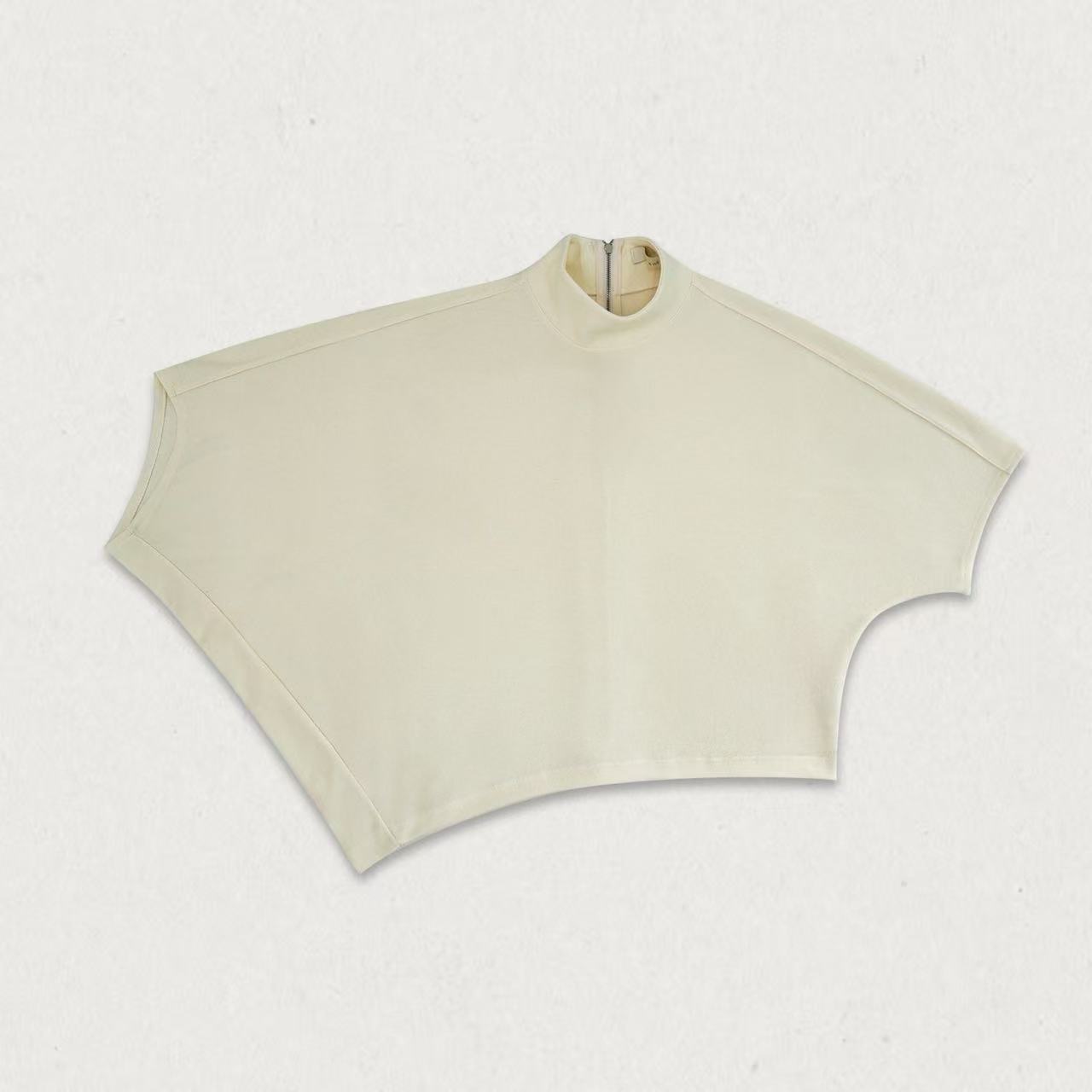 4301 / HIGH NECK ZIP DETAIL TOP