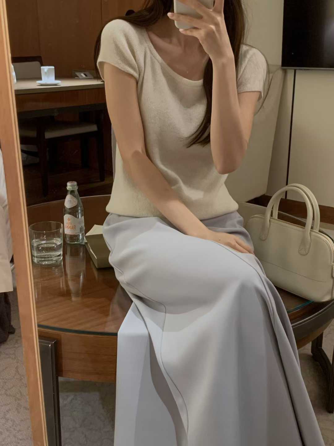 ELIAN SCOOP NECK CAP SLEEVES RIBBED TOP