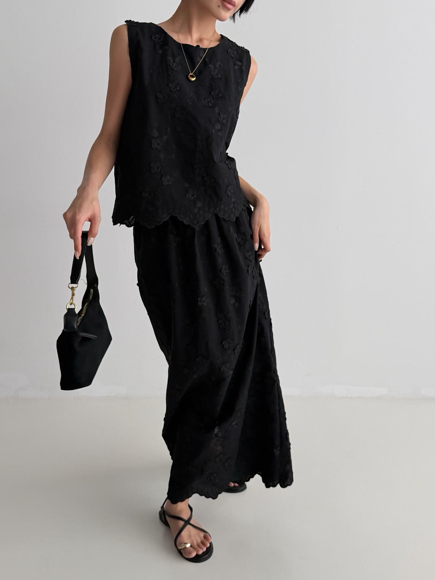ELOWEN BRODERIE MAXI BANDING SKIRT