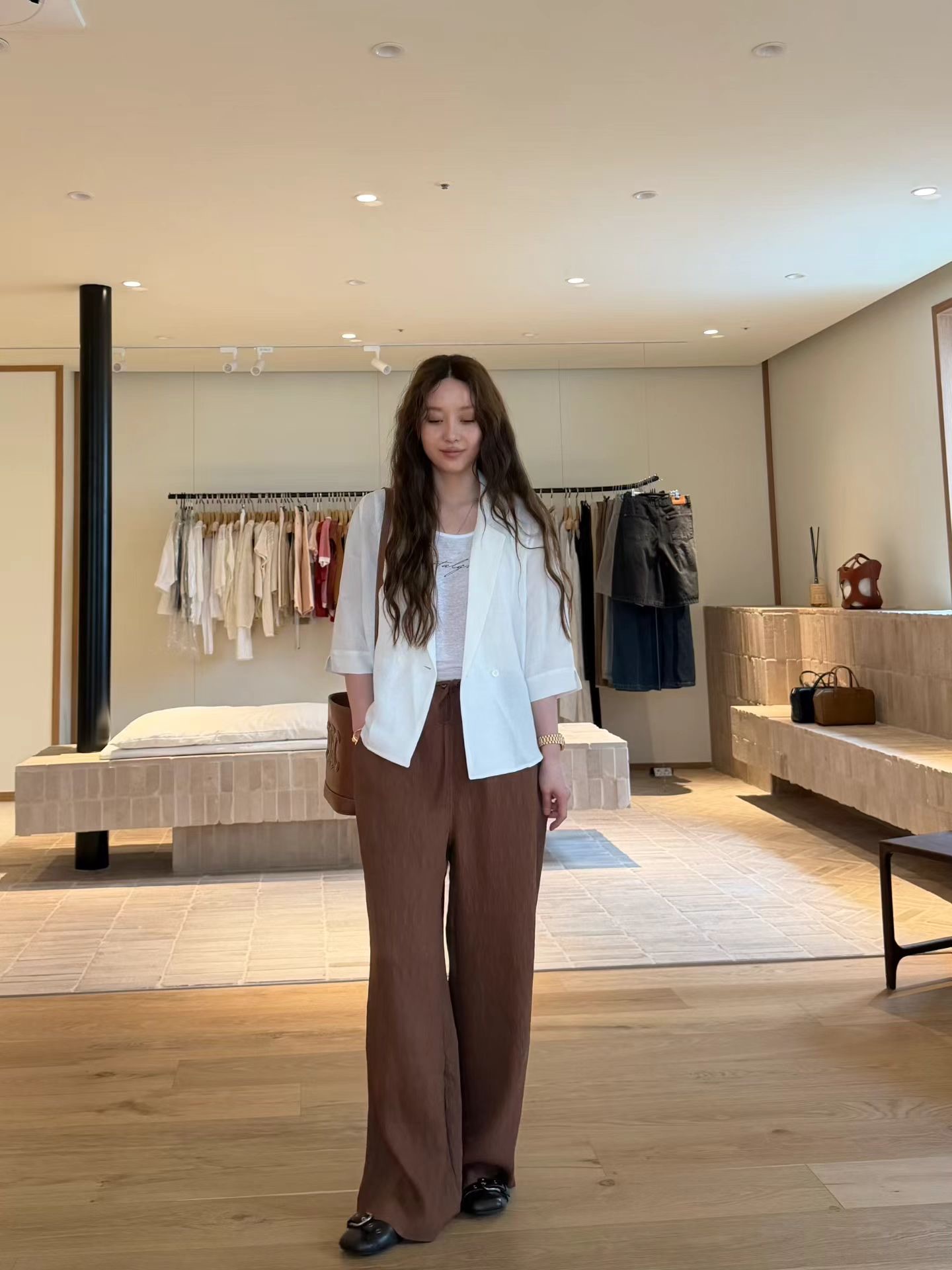 MU26 / TEXTURED DRAWSTRING RELAX TROUSERS