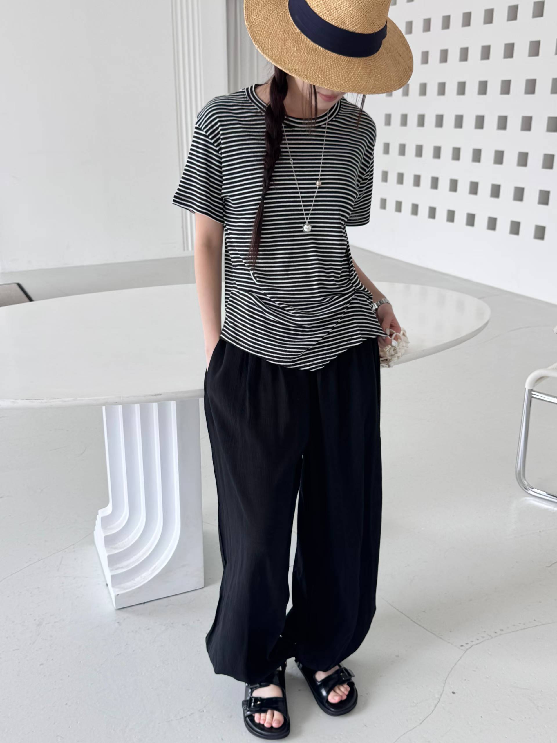 FLOELLA KNOT STRIPE TEE