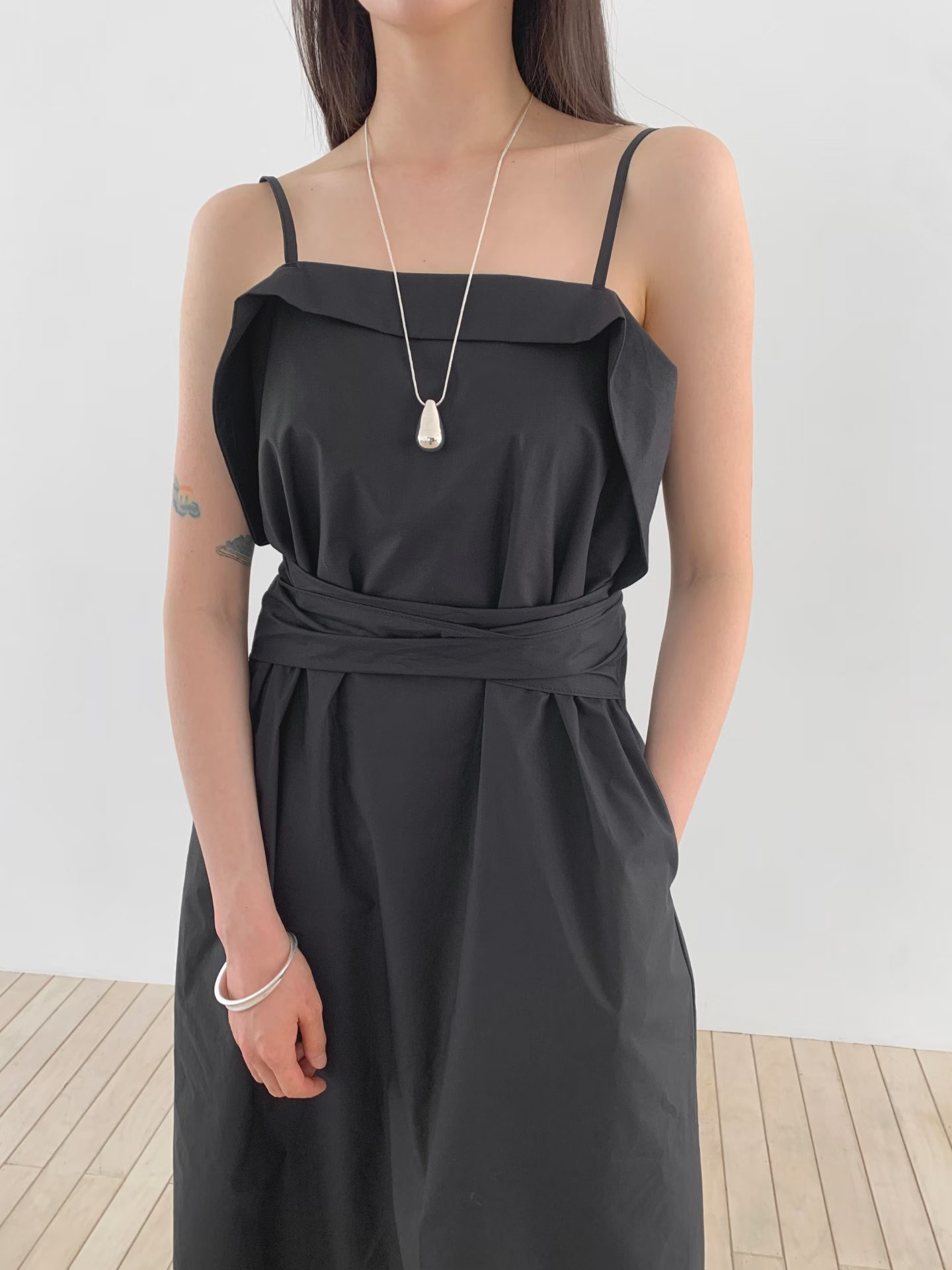 FERNANDA MINIMALIST FLAP MAXI SPAGHETTI DRESS