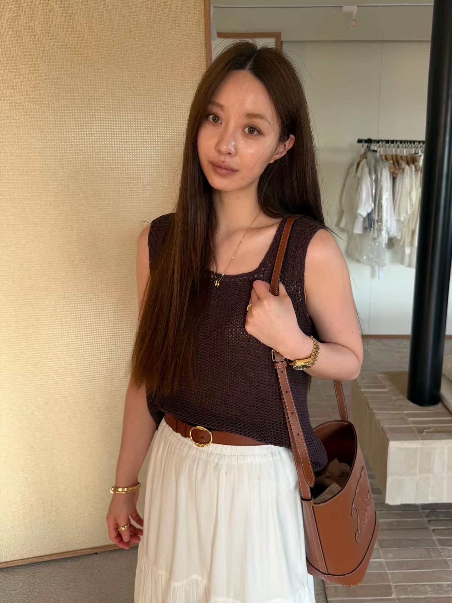 MU16 / SQUARE NECKLINE KNIT SLEEVELESS TOP
