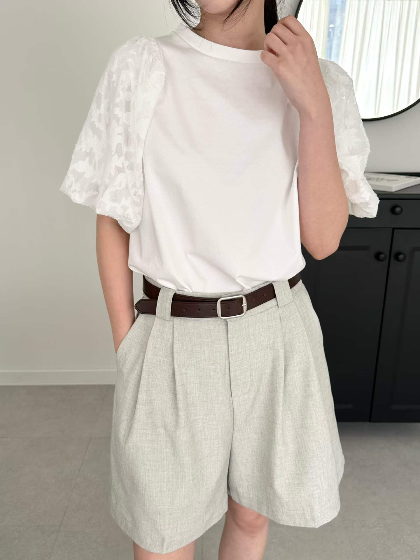 ESTELLA LACE PUFFY SLEEVES TOP