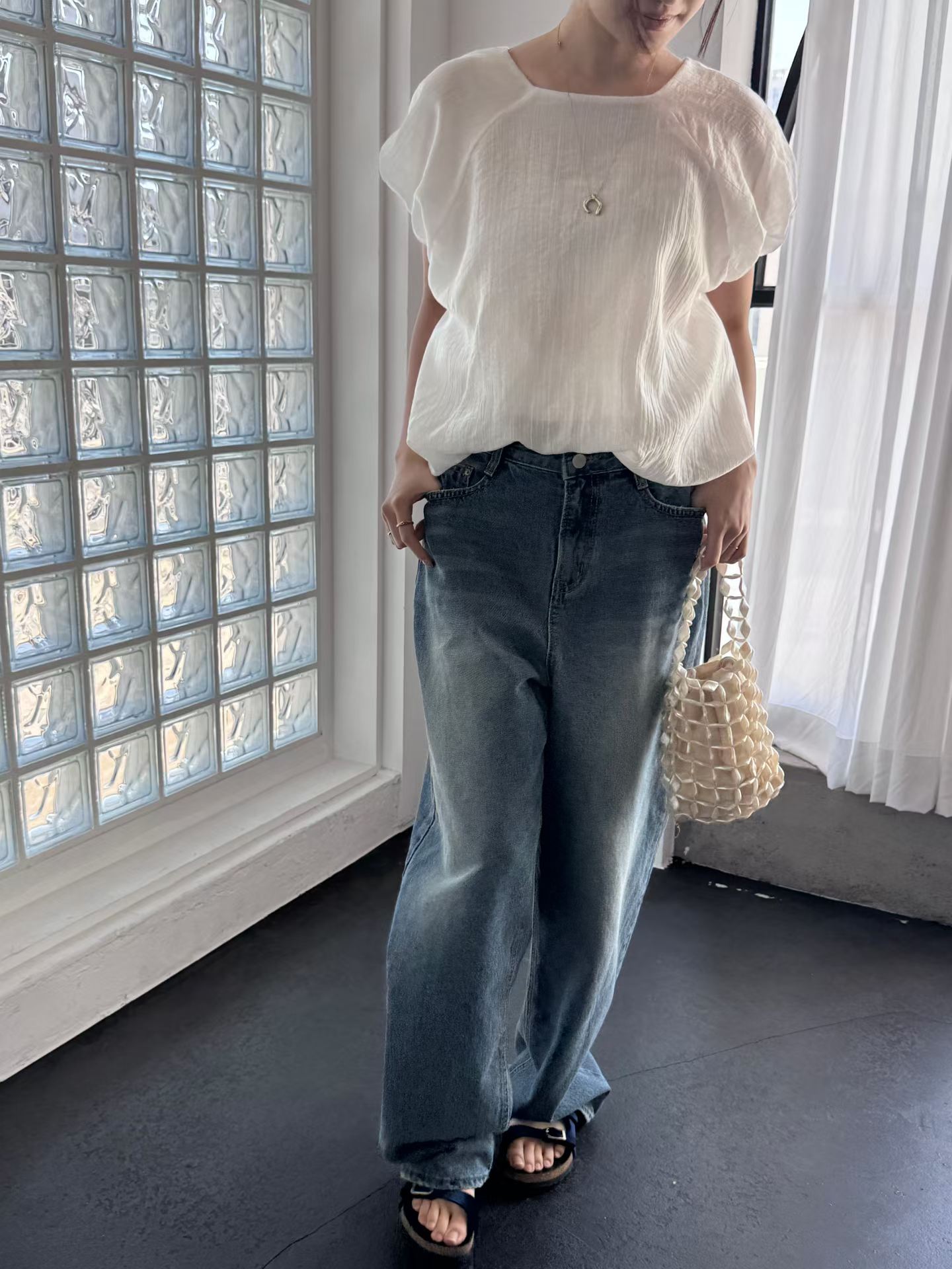 ELARA BUBBLE CAP SLEEVES TOP