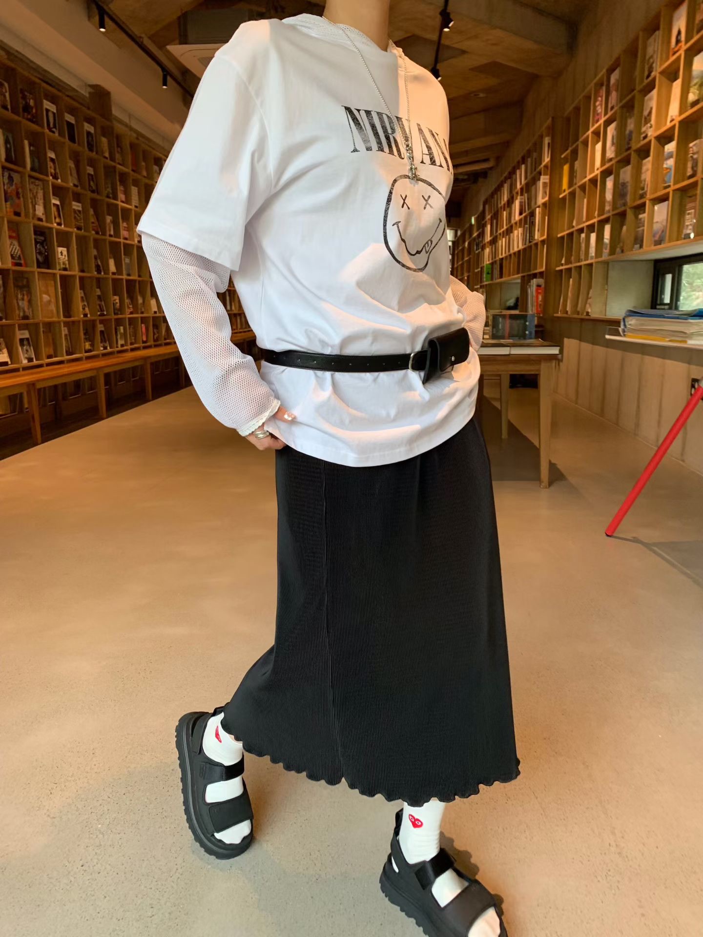 KL02 / NIRVANA NETTED SLEEVES TEE