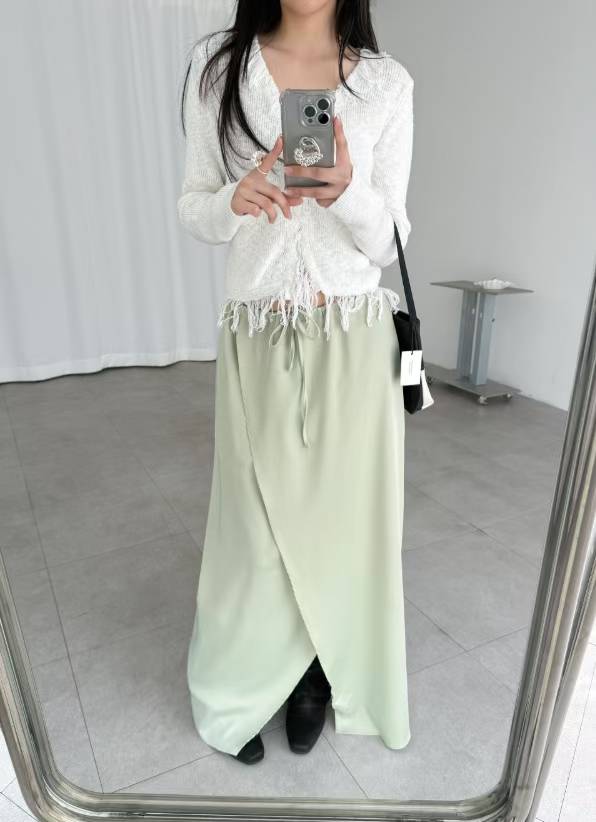 FAYE OPEN SPLIT SILKY SKIRT