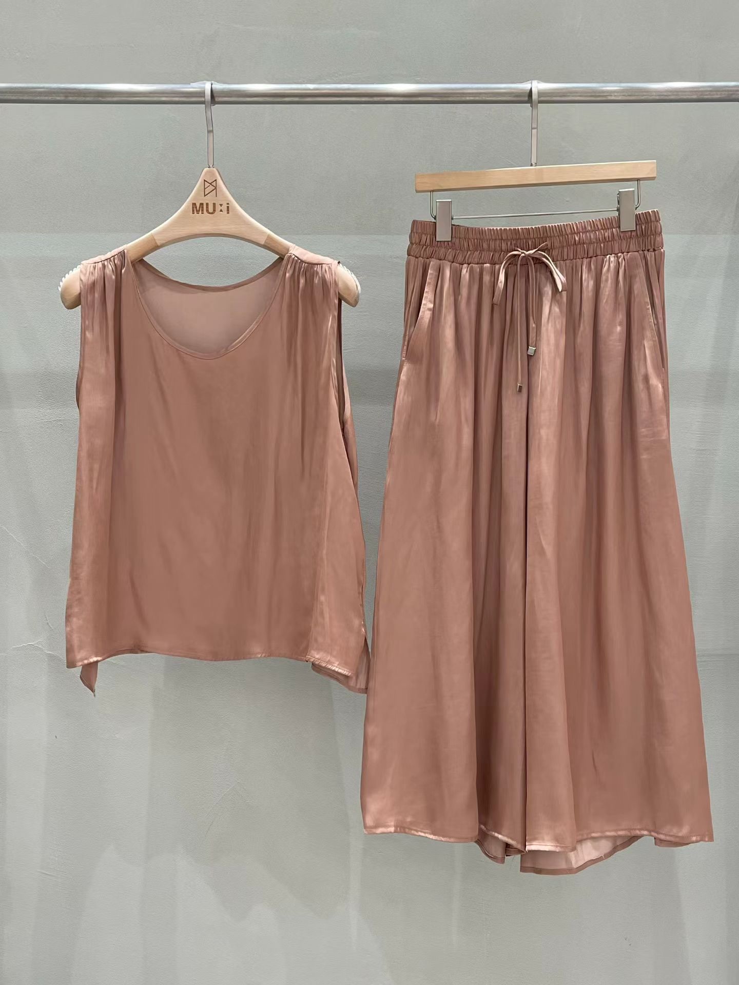 MU21 / ELASTIC BANDING POCKET FLOWY PANTS