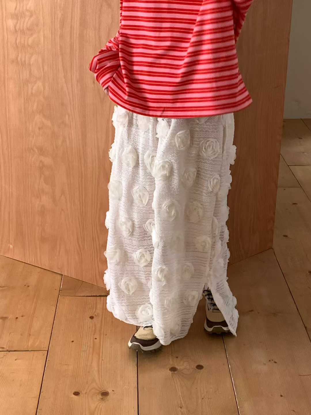 EVERLEE ROSETTES BANDING SKIRT