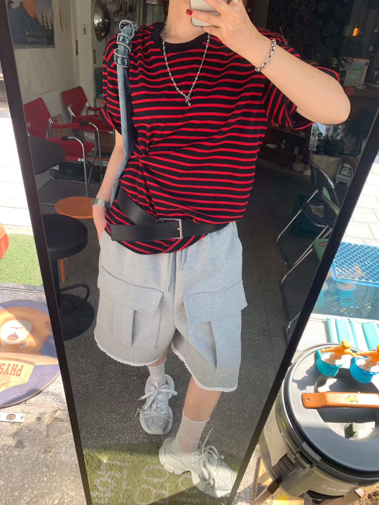 KS08 / TWISTED KNOT DETAIL STRIPE TEE