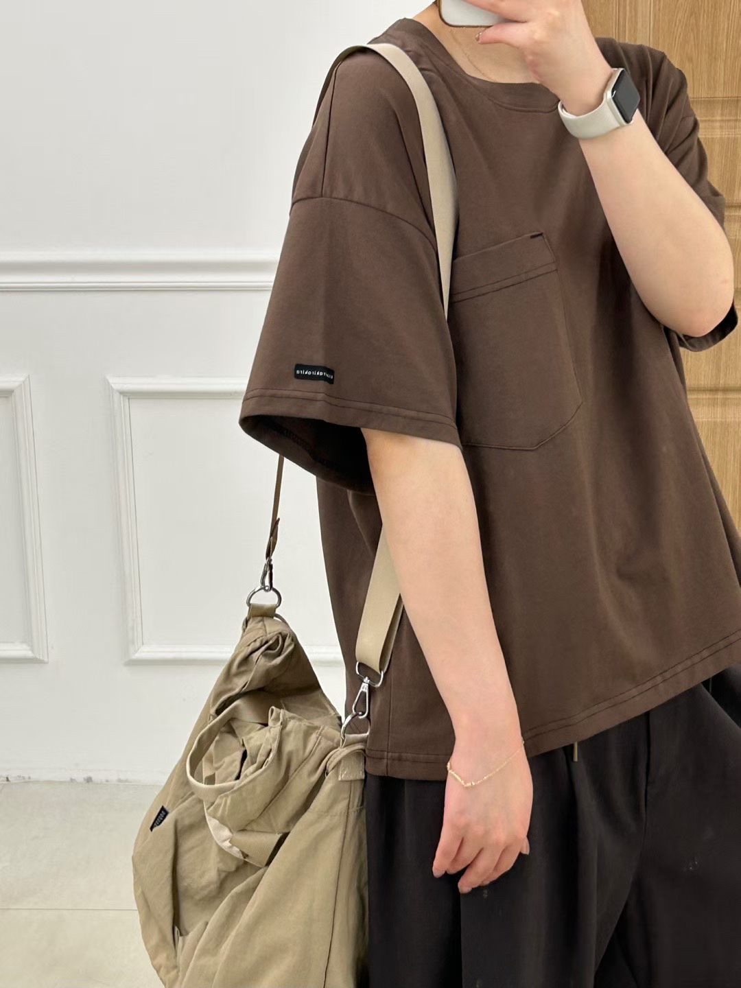 KL15 / CREW NECKLINE POCKET TEE