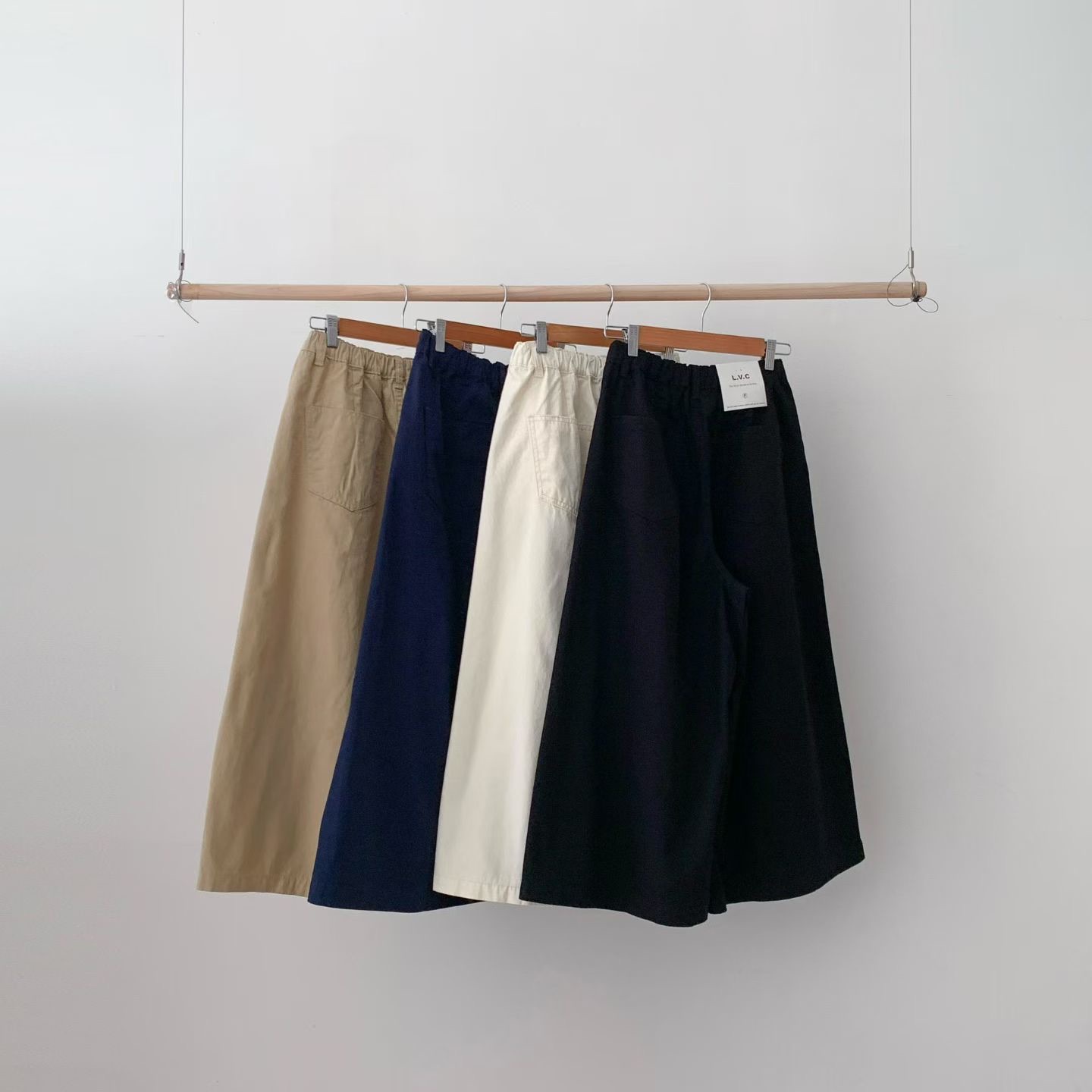 940426 / ELASTIC BAND POCKET DART CULOTTES