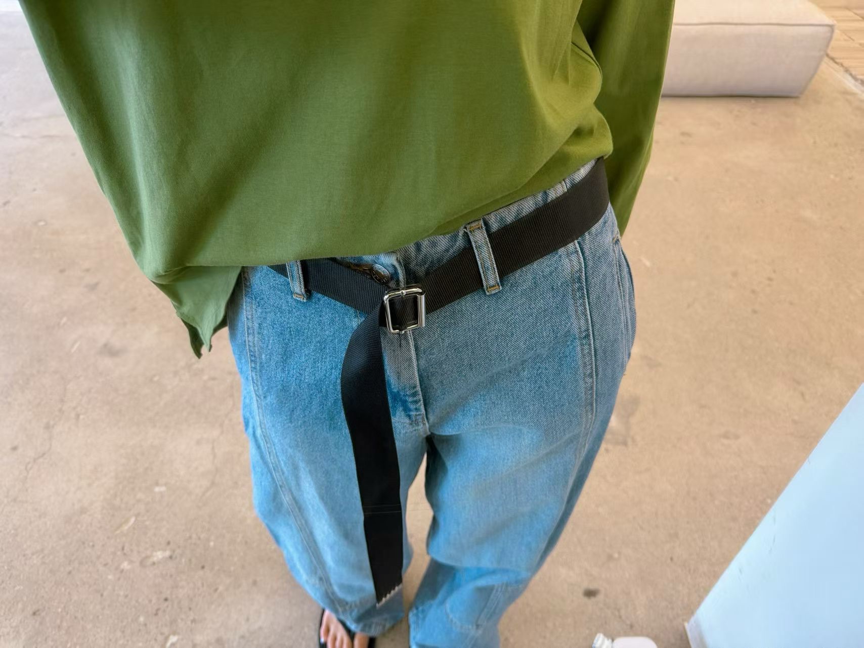 PT18 / BELTED LOOSE FIT POCKET JEANS