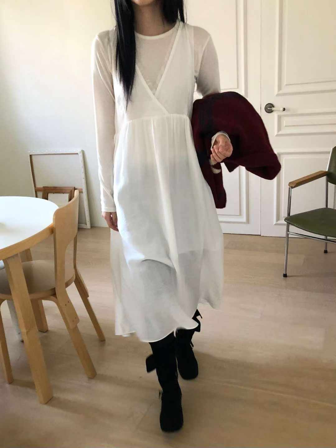 DORCIE V-NECK LACE PIPING PINAFORE DRESS